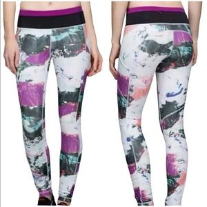 Lululemon leggings size 6